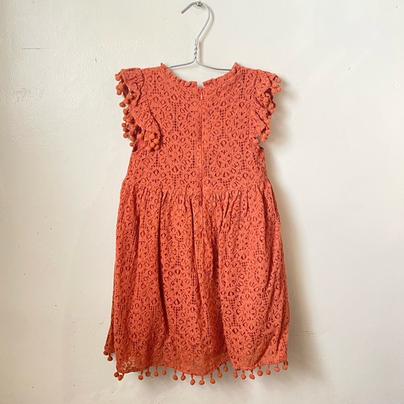 Pompom trim lace dress - Picture 5 of 11